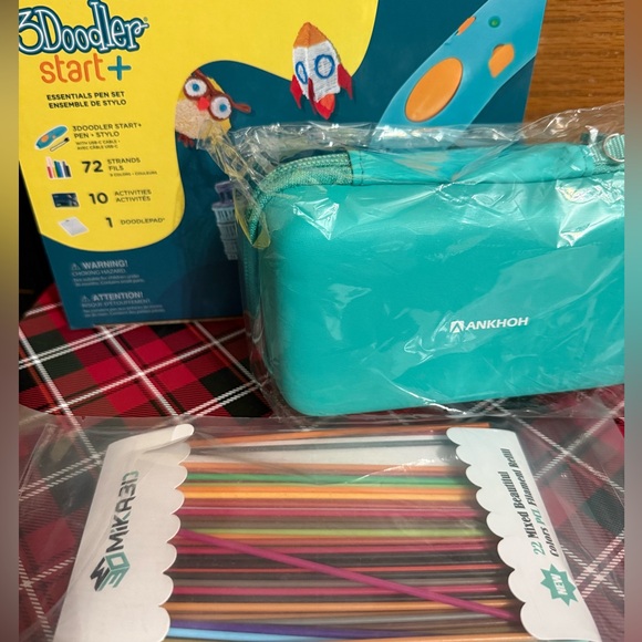3Doodler Start+ Essentials Pen Set + Additional Supplies & Case - Picture 7 of 7